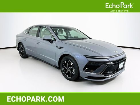 Used 2024 Hyundai Sonata SEL FWD image 1