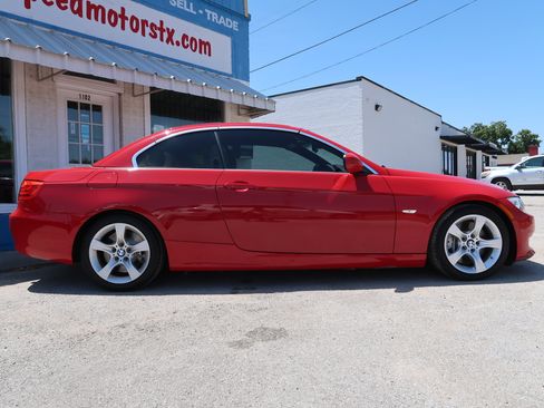 Used 2013 BMW 335i Convertible RWD image 4