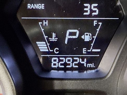 Used 2016 Hyundai Elantra SE image 15