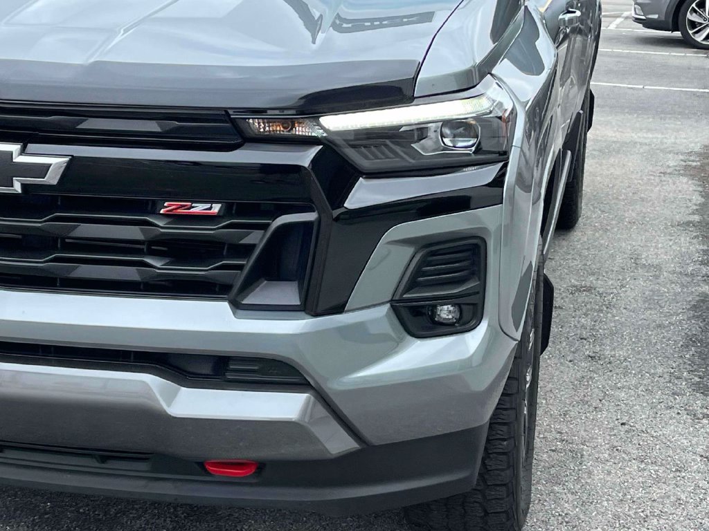 Certified 2023 Chevrolet Colorado Z71 w/ Z71 Convenience Package 2 AWD/4WD image 9