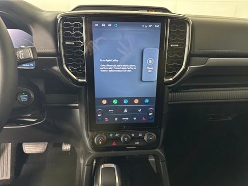 Used 2025 Ford Ranger Lariat w/ FX4 Off-Road Package image 21