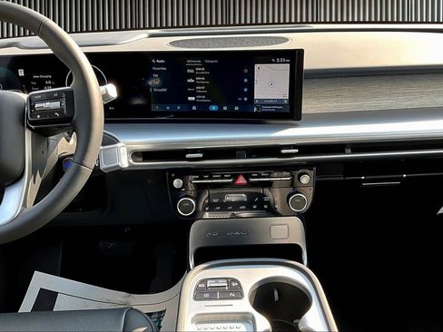 New 2026 Hyundai Ioniq 9 SEL image 7