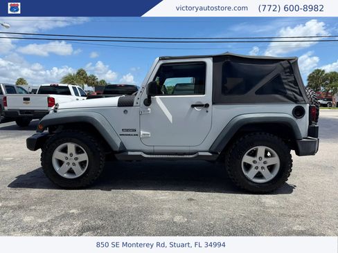 Used 2017 Jeep Wrangler Sport w/ Quick Order Package 24S AWD/4WD image 6