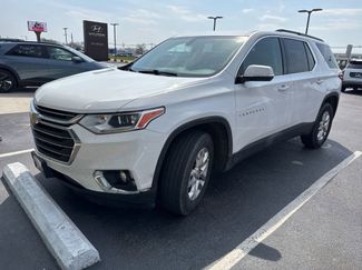 Used 2020 Chevrolet Traverse LT video 1