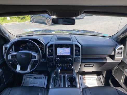 Used 2017 Ford F150 Lariat w/ Equipment Group 502A Luxury AWD/4WD image 24