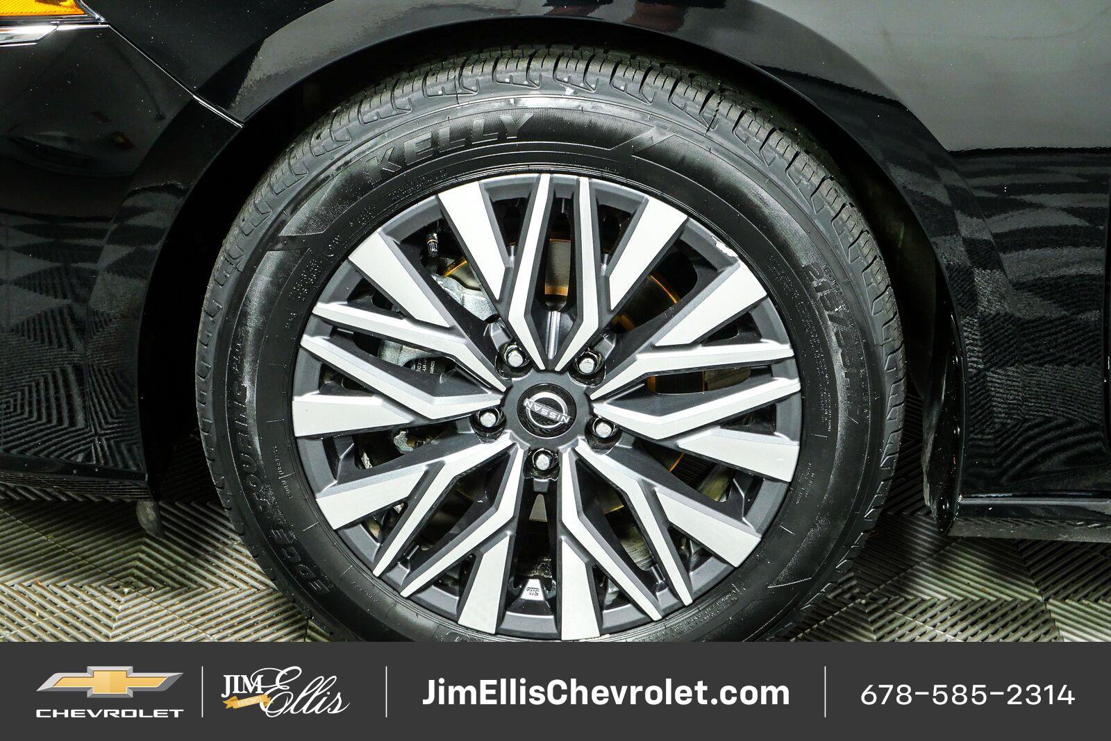 Used 2024 Nissan Altima 2.5 SV FWD image 34