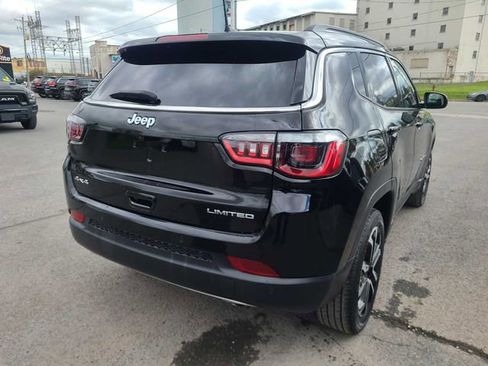 Used 2023 Jeep Compass Limited AWD/4WD image 7