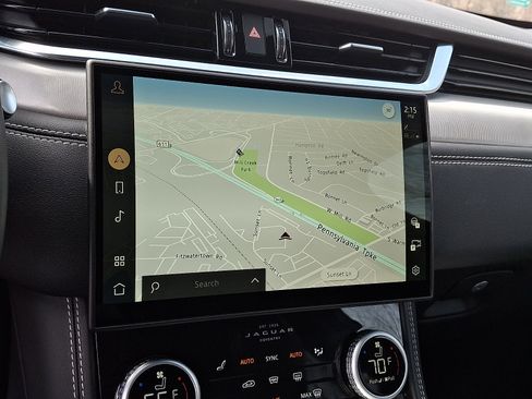Used 2026 Jaguar F-PACE R-Dynamic S AWD/4WD image 17