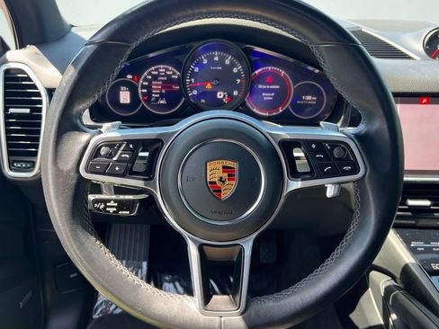 Used 2021 Porsche Cayenne AWD/4WD image 42