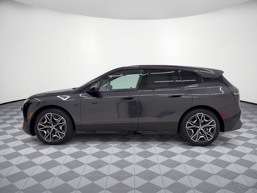 Used 2024 BMW iX M60 AWD/4WD image 2