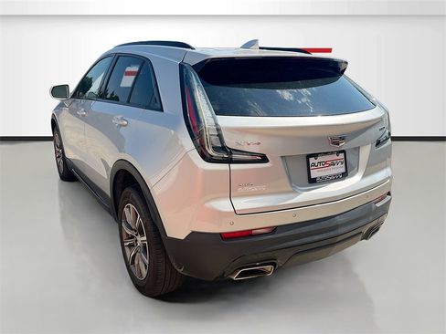 Used 2021 Cadillac XT4 Sport w/ Cold Weather Package image 5