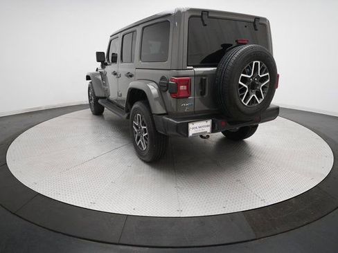 Used 2021 Jeep Wrangler Unlimited Sahara w/ Cold Weather Group image 33