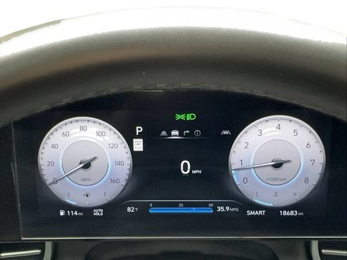 Used 2025 Hyundai Elantra SEL FWD image 41