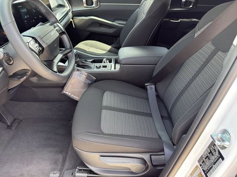 New 2026 Kia Sorento LX image 10