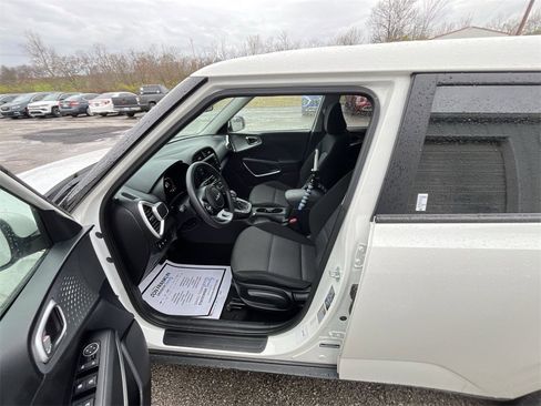 Used 2024 Kia Soul LX w/ Option Group 015 image 11