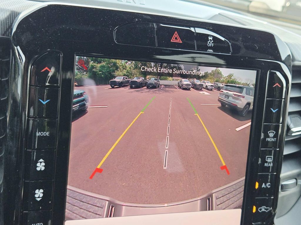New 2026 RAM 2500 Big Horn AWD/4WD image 26