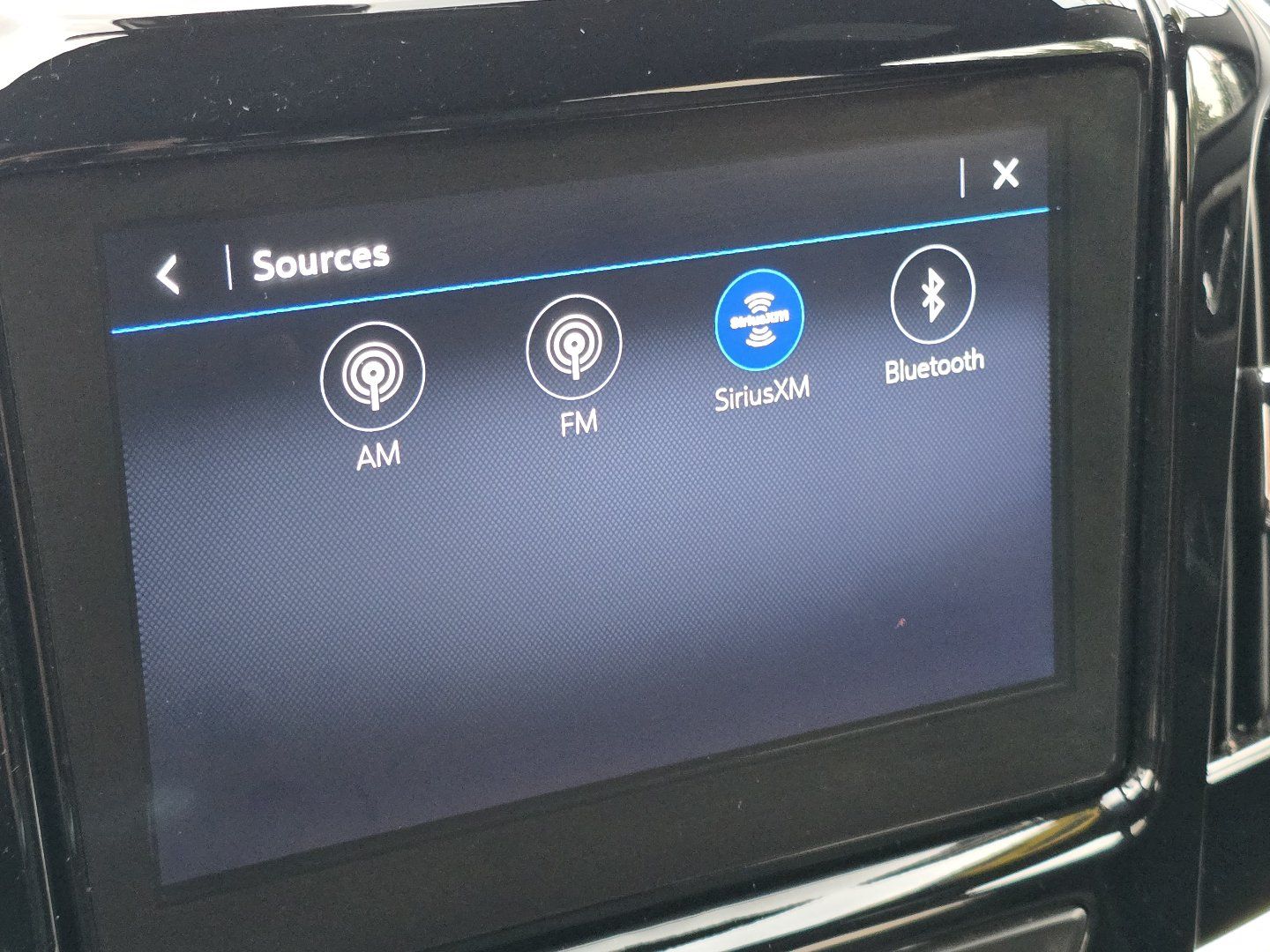 Used 2023 Chevrolet Traverse LT FWD image 7