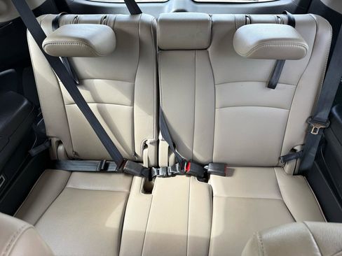 Used 2020 Honda Pilot Touring image 19
