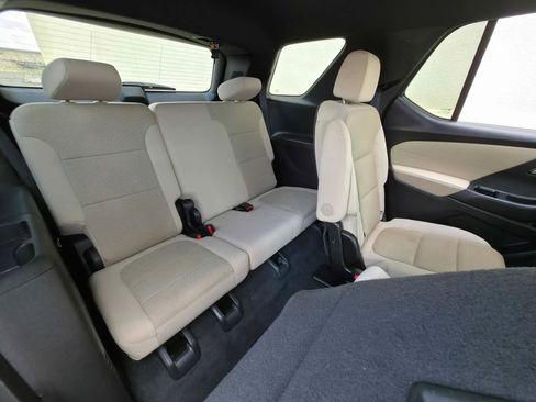 Used 2022 Chevrolet Traverse LT AWD/4WD image 15