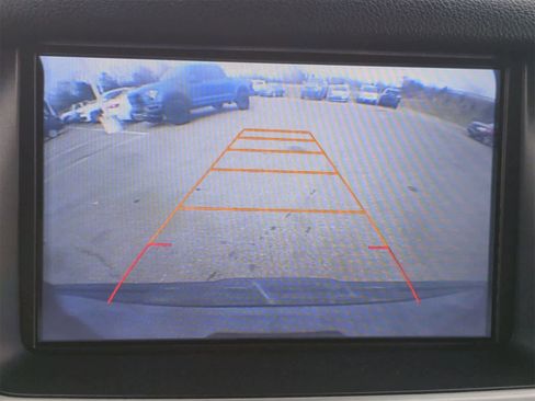 Used 2017 GMC Yukon SLT w/ Open Road Package image 32