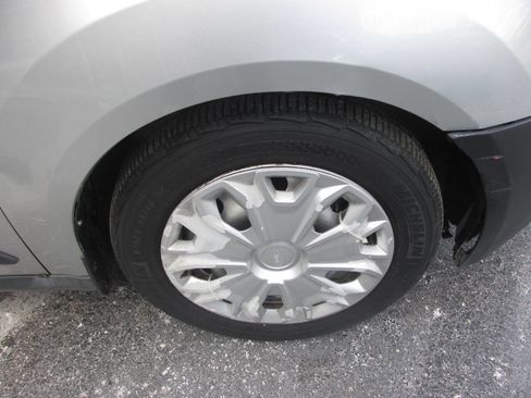 Used 2014 Ford Transit Connect XL image 40