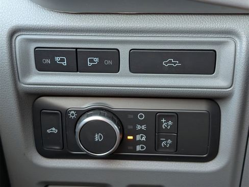 Used 2022 Ford F150 XLT w/ Equipment Group 302A High image 25