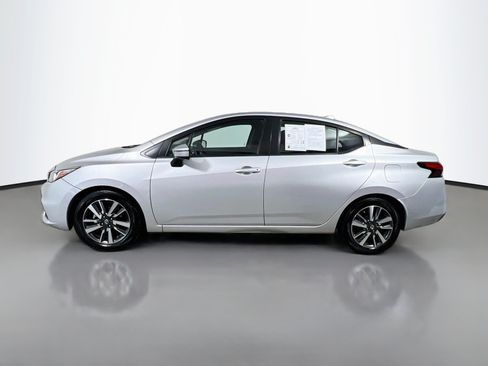 Used 2021 Nissan Versa SV FWD image 9