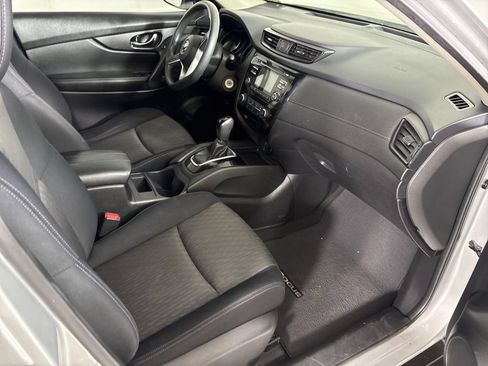 Used 2017 Nissan Rogue S AWD/4WD image 19