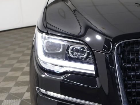 Used 2022 Lincoln Navigator Reserve image 19