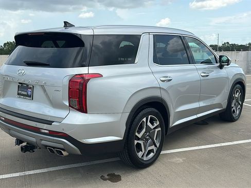 Used 2023 Hyundai Palisade Limited w/ Cargo Package AWD/4WD image 13
