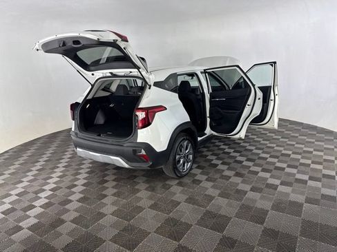 Certified 2026 Kia Seltos LX AWD/4WD image 16