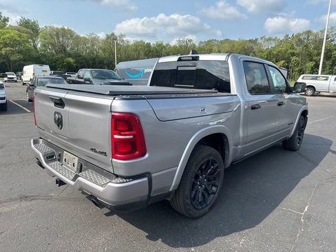Used 2025 RAM 1500 Limited AWD/4WD image 11