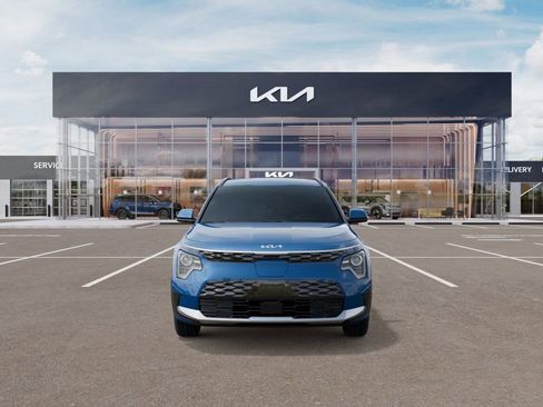 New 2026 Kia Niro Wind FWD image 2