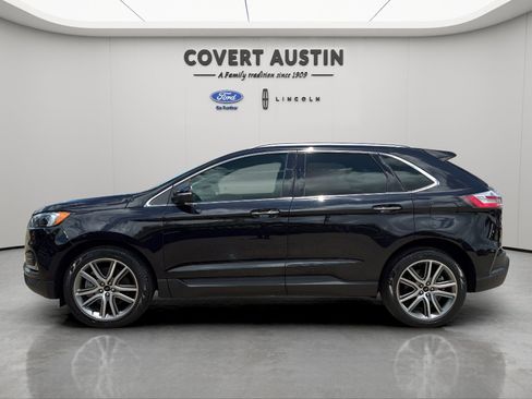 Used 2023 Ford Edge Titanium AWD/4WD image 2