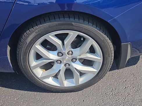 Used 2014 Chevrolet Impala LTZ FWD image 10