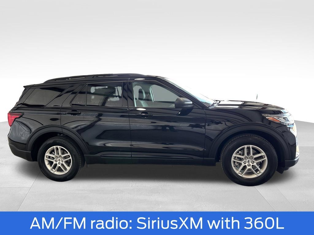 New 2026 Ford Explorer Active RWD image 8