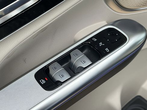 New 2026 Mercedes-Benz GLC 300 4MATIC image 13