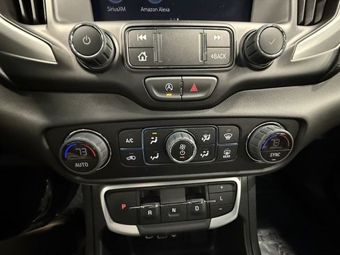 Used 2024 GMC Terrain SLT image 42