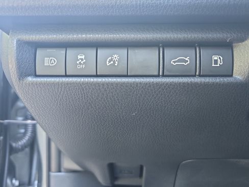 Used 2026 Toyota Camry SE w/ Convenience Package FWD image 25