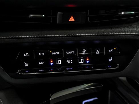 Used 2023 Buick Envision Preferred FWD image 22