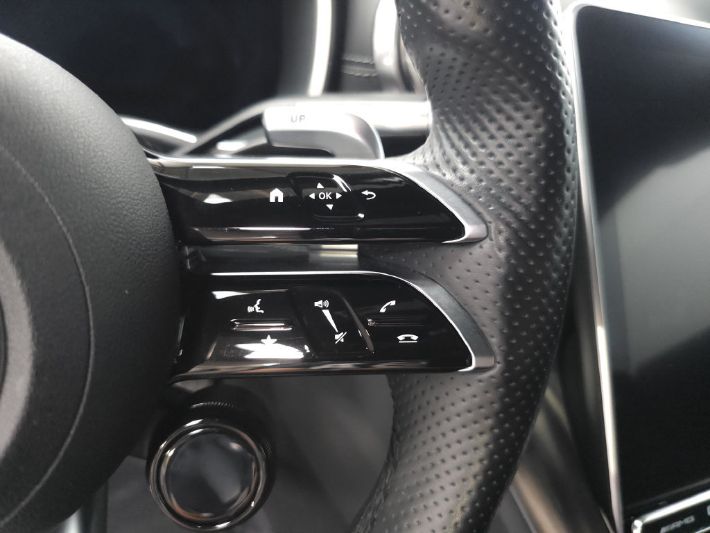 Used 2022 Mercedes-Benz SL 63 AMG 4MATIC w/ AMG Aerodynamic Package image 14
