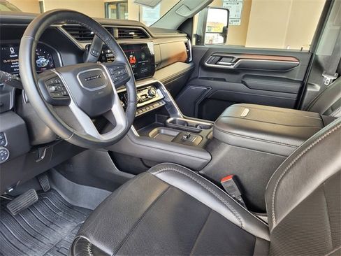 Used 2025 GMC Sierra 2500 Denali w/ Denali Reserve Package image 12