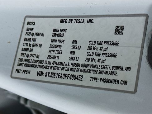 Used 2023 Tesla Model 3 Standard Range image 12