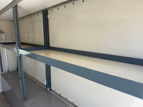 Used 2005 Ford E-350 and Econoline 350 Super Duty RWD image 18