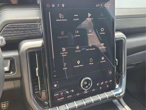 Certified 2026 GMC Yukon AT4 Ultimate w/ LPO, Floor Liner Package AWD/4WD image 27