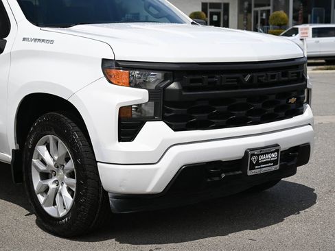 Used 2022 Chevrolet Silverado 1500 Custom RWD image 9