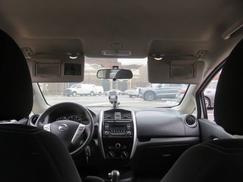 Used 2015 Nissan Versa Note SV image 12