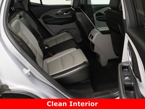 Used 2023 GMC Terrain SLT image 36