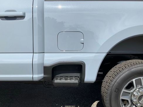 New 2026 Ford F250 Lariat AWD/4WD image 14