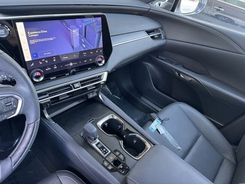Used 2023 Lexus RX 350 Premium image 32